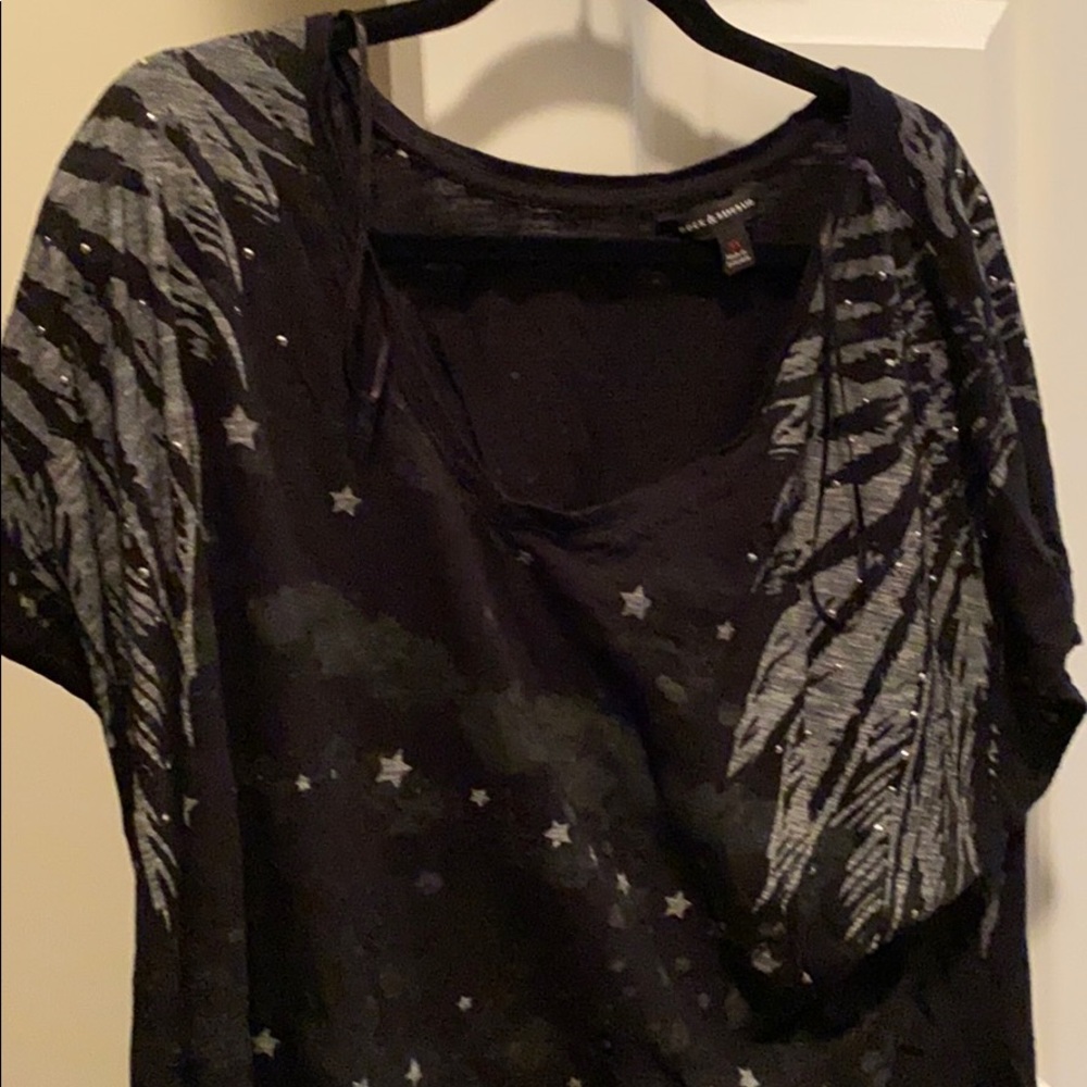 Short sleeve rock and republic top